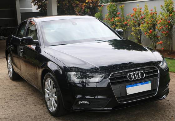 AUDI A4 2.0 TFSI AVANT 183CV GASOLINA 4P MULTITRONIC AUDI A4 2.0 TFSI AVANT 183CV GASOLINA 4P MULTITRONIC